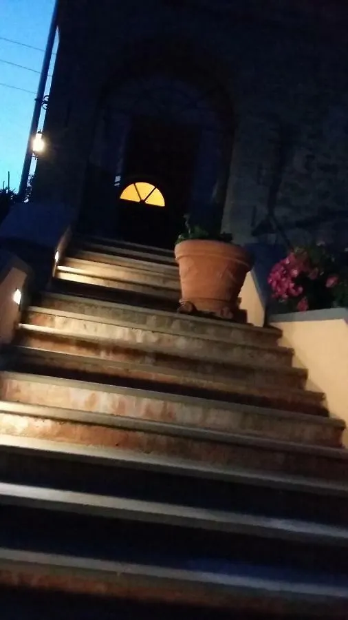 Ponte Dei Leoni Villa Montecreto 0*,  Italy