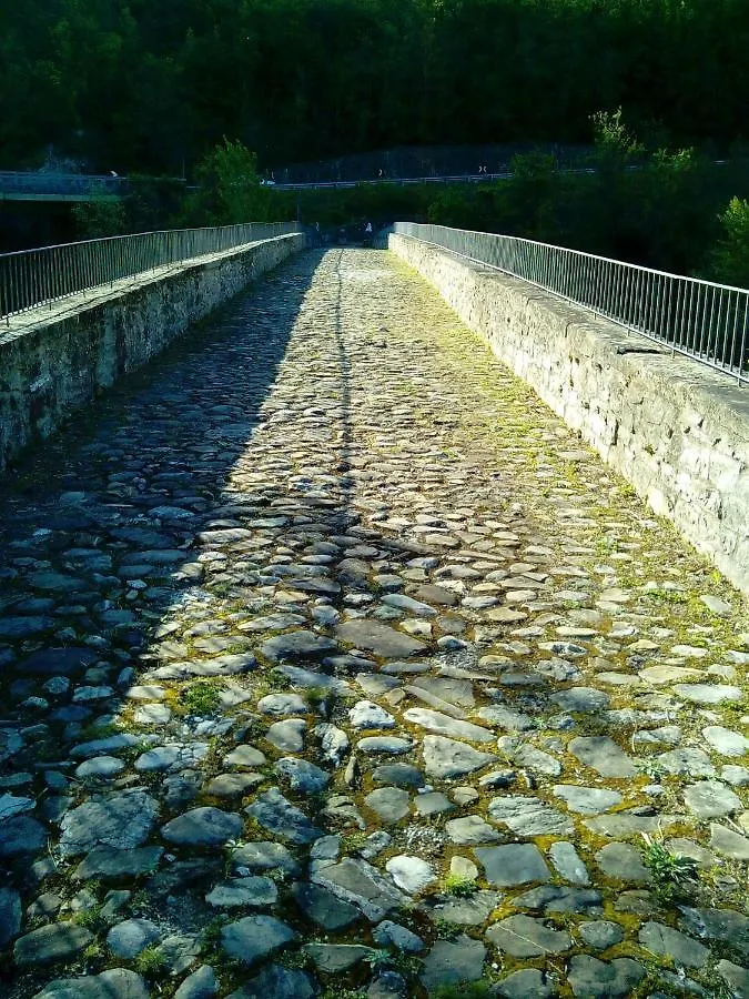 Ponte Dei Leoni Villa Montecreto 0*,